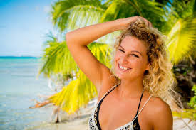 Während der bachelor aktuell noch im tv seine große liebe sucht, haben moderator peer kusmagk und sportlerin janni hönscheid ihr glück offenbar gefunden. Adam Sucht Eva 2016 Nackt Sein Hilft Diese Promis Sind Ein Paar News De