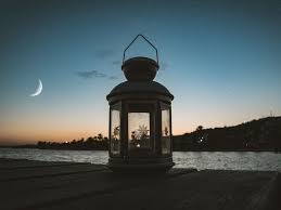 Terdapat satu malam, dalam 10 malam terakhir di bulan ramadhan yang diyakini paling istimewa iaitu malam lailatul qadar. Malam Ganjil Bertepatan Dengan Malam Jumat Pertanda Lailatul Qadar