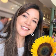 Husband, steak, & martinis. Thankful that life is good. Fun inauguration to  the 40-club. Thanks all for the birthday wishes. I appreciate you.