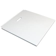 white laundry/utility sink cover