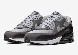 Nike Air Max 90 Essential Gets A Clean Greyscale Colorway Hypesocieties Nike Air Max Nike Air Max 90 Sneakers Nike Air Max