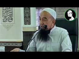 Istri jg merupakan pemberi semangat ketika suami dilanda perasaan putus asa & kecewa dlm memburu kesuksesan di dunia dan akhirat. Ust Azhar Idrus Suami Menyakiti Hati Isteri Lagu Mp3 Mp3 Dragon