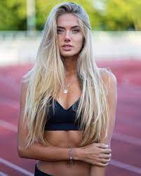 Borussia dortmund yeni fitness hocası alicia schmidt formunu korumak için yaptığı egzersizleri sosyal medya hesabından paylaştı. Instagram Crush Alica Ñ•chmidt 27 Photos Suburban Men Beautiful Girl Face Beautiful Blonde Beauty Full Girl