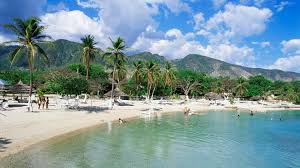 The news journal of wilmington reports that 15 teens and five adults from the cornerstone church in bear had expected to return to delaware on saturday. Alles Zum Thema Haiti Rtl De Rtl De