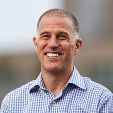 Eric Hirsch's Instagram, Twitter & Facebook