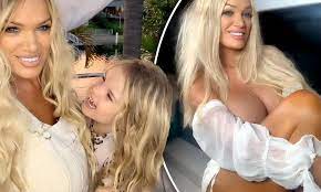 World's Hottest Grandma Gina Stewart's surprising baby news | Daily Mail  Online