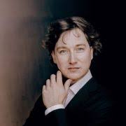 Performer: Anna Dennis