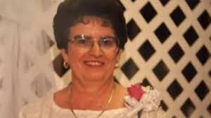 Linda Bracewell's Instagram, Twitter & Facebook