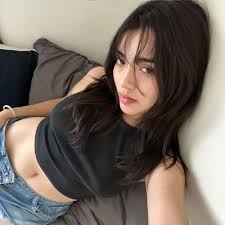 Jasmine Webber (@JazzyJaz19)