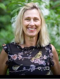 Nadia Tene's Instagram, Twitter & Facebook