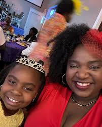 Days like today really make my heart smile 😊 little Miss Lila Mapp got a  chance to experience that Ole Bama State Spirit at the Orange Blossom  Classic. She got to Meet