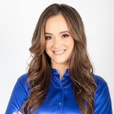 Briana Fleming's Instagram, Twitter & Facebook