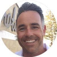 Andrew Hendrie's Instagram, Twitter & Facebook