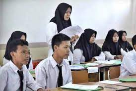 Diposting oleh unknown posted on jumat, 15 agustus 2014 | 10.21 with 40 comments. Ini Dia Biaya Pendidikan Smk Dan Persiapan Penting Sebelum Masuk Smk