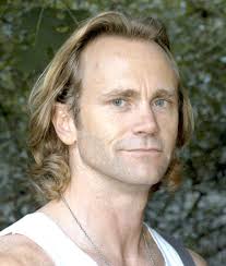 I have a blouse just like Steven's!