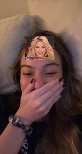 This is so embarrassing that I wasn’t gonna post it but I feel like I have  to. #impressions #fail #singing #arianagrande #fyp