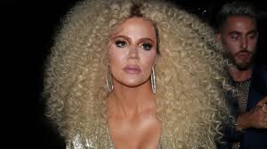 What's crucial for a curly the blonde highlights on curly hair will be more noticeable than the balayage technique. Khloe Kardashian Wears Big Curly Blonde Hair To Diana Ross S 75th Birthday Party Allure