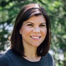 Cynthia Furtado's Instagram, Twitter & Facebook