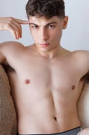 Leo Adonis | Gay Porn Star Database at WAYBIG