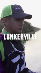 HOW TO RIG & WHERE TO FISH BASS FISHING'S TOP LURES >>> Texas Rig: Cast  near cover, let sink, then twitch and pause. Ideal for weedy areas. >>>  Drop Shot: Cast, let