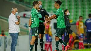  3  anotó su primer gol con el equipo el 6 de agosto de 2013 en un partido de la copa méxico contra el club zacatepec. Santos Laguna Los Numeros De Eduardo Aguirre Jesus Ocejo Y Santiago Munoz Futbol Total