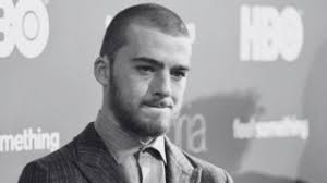 Americkému hercovi Ericovi Daneovi diagnostikovali nevyliečiteľnú chorobu.  Trpel ňou aj Stephen Hawking