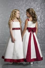 Robe tutu de cérémonie enfant pour cortège de couleur blanche. Robe Ceremonie Fille Robe Cortege Fille En Soldes Persun Fr
