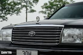 Cận cảnh Toyota Crown 1998: Được trả giá 1,6 tỷ đồng nhưng chủ xe chưa bán  | Báo Dân trí