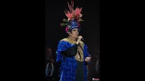 Italian pop singer renato zero released his debut album in 1973 with no! Renato Zero Medley 2 Zero Folle In Tour Firenze 14 11 2019 Renato Zero Chords Chordify