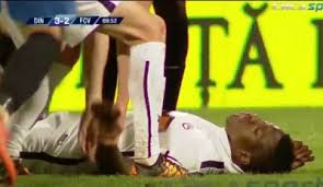 Ekeng, 26, collapsed on the pitch seven minutes after going on as a substitute against viitorul constanta. Video Cameroonian Player Patrick Ekeng Collapses And Dies On Pitch During Football Match Flatimes