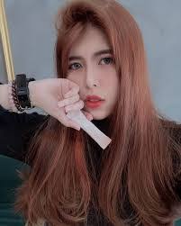 Anna Pang's Instagram, Twitter & Facebook