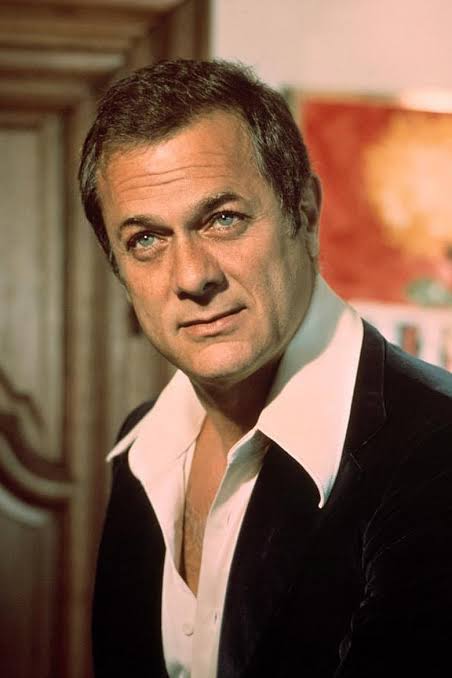 Tony Curtis : biographie et filmographie - Le Magazine des Séries
