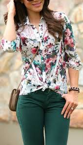Also, what can i wear with floral shorts? 20 Feminine Floral Blouse Outfits For Spring Styleoholic