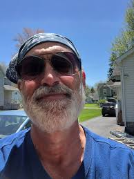 Introduction and photo sharing in the Happy Hippies group