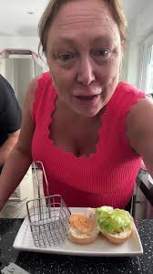 Michelle Raleigh Bartender Cheeseburger