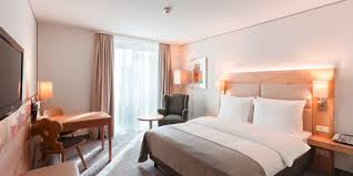 Whetheryou're on a trip with family, off to abusiness meeting or on an adventurewith friends, enjoy the joy of travel in. Holidayinn Nurnberg City Centre