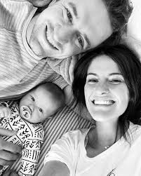 A year ago in this very special spot, we found out we were expecting. 🤍 I  remember feeling different immediately and telling my mom I just KNEW I was  pregnant. It's so