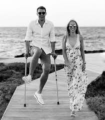 Manuel neuer wife/ interesting facts. Pin By Vjola On Bayern Sports Celebrities Bayern Football Is Life