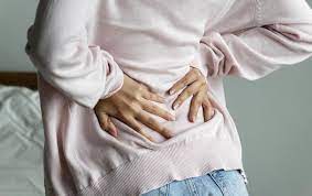 The pain can be described as dull and persistent. Back Pain And Bloating Causes Symptoms And Treatments