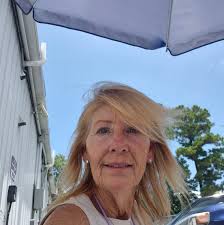 Looking for a good local plumber. Any recommendations?