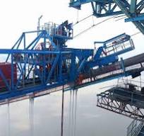 Humen II suspension bridge deck erection gantry
