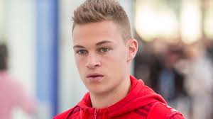 This means the average man. Fussballer Frau Fussballer Ziele Fussballer Alter Fussballer Grosse Gewicht Leben Haus Auto Joshua Kimmich