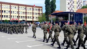 Maybe you would like to learn more about one of these? Wojewodzkie Obchody Swieta Wojska Polskiego Zwienczeniem Uroczystosci Byl Piknik Militarny W Olsztynie Radio Olsztyn