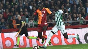 Galatasaray, bu sonuçla birlikte lider başakşehir ile puanları eşitleme şansını değerlendiremezken 60 puanla 2. Konyaspor Galatasaray Mac Sonucu Ve Mac Ozeti Galatasaray Liderlik Firsatini Tepti