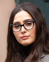 The Latest Eyewear Trends What Are The Most Popular Fashion Frames Of 2021 Eyewear Trends Popular Eyeglass Frames Eyewear