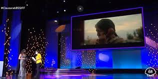 365 dni cały film online lektor pl cda za darmo · 3 views. La Pelicula Hispanomexicana Sin Senas Particulares Gana El Vi Premio Cooperacion Espanola Del Festival Internacional De Cine De San Sebastian Economia De Hoy