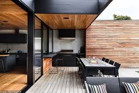 Make your dreams come through today! 50 Outdoor Kitchen Ideas In Built Bbqs Cabinets Pizza Ovens Beach House Interior Terrace Design Beach House Decor