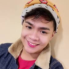 Peeves: CEO of making people late for class #HogwartsLegacy