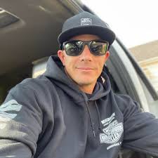 Cheers to 42🤘🏼