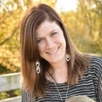 Pamela Stapleton's Instagram, Twitter & Facebook